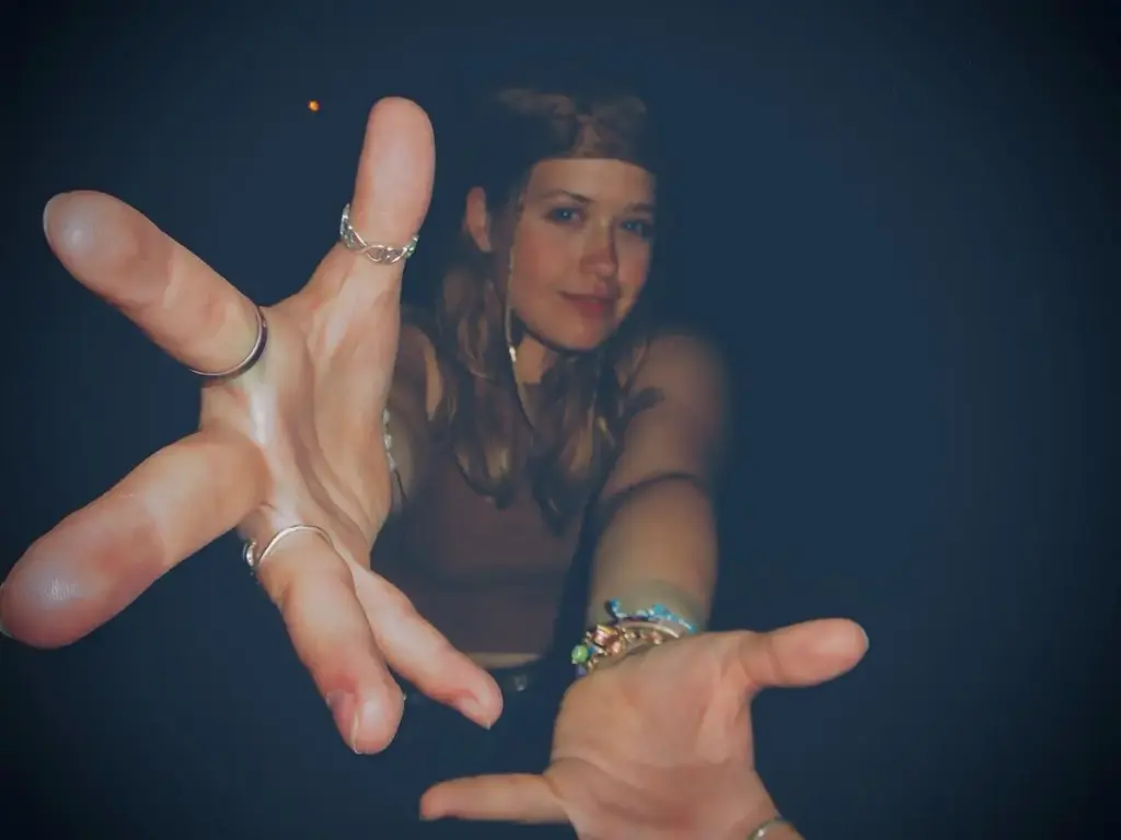 Secretary - Zoé Kozma